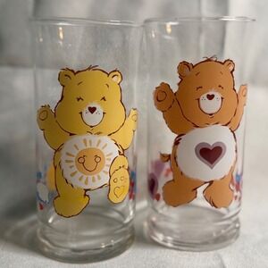 Vintage 1983 Care Bears Pizza Hut Collector Glasses Funshine Tenderheart Set 2